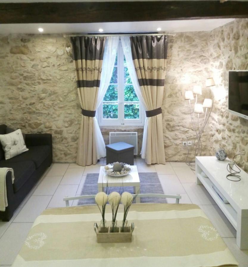 Maison De L'Amour Apartment Chardonnay Assignan Exteriér fotografie